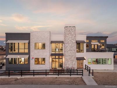 312 W Maple Street