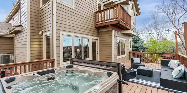 1013 Fox Hills Drive
