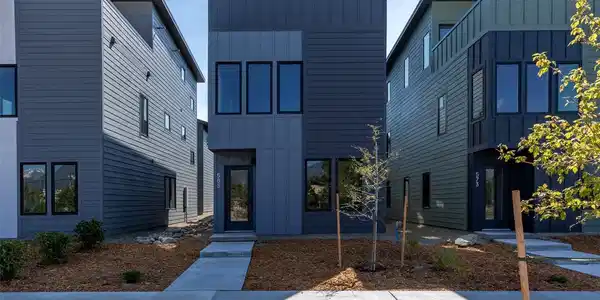 585 N Railroad Street