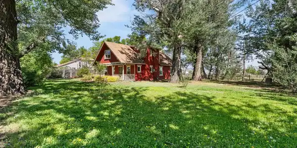 Image 2: Nearly 1 acre of flat, usable property for peace and quiet, outdoor enjoyment, or hobby farming. Image 2: Nearly 1 acre of flat, usable property for peace and quiet, outdoor enjoyment, or hobby farming.