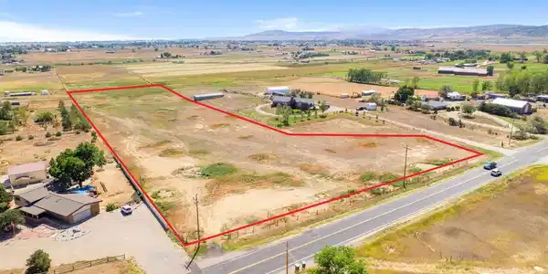 3613 W County Road 8