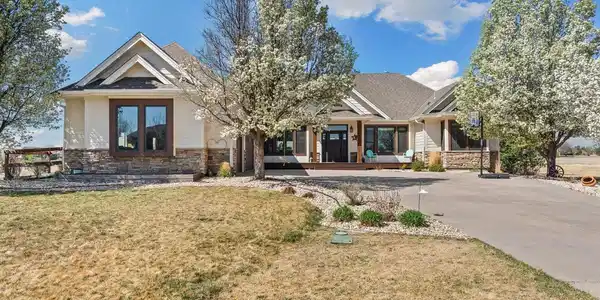 37121 Soaring Eagle Circle
