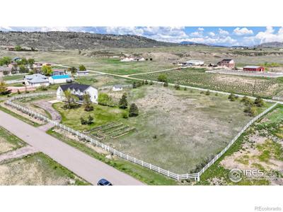 5306 Foothills Drive