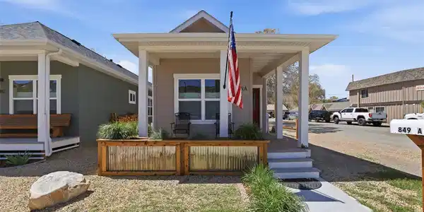849 W First Street