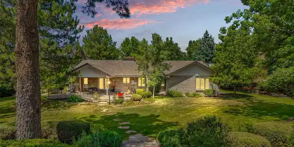 1000 Green Oaks Drive