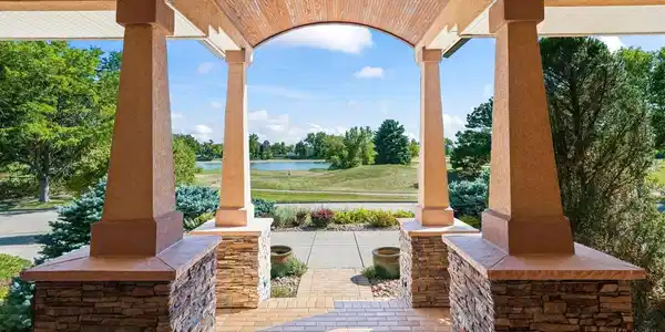 Image 4: Overlooks the Eagle Trace Golf Course Image 4: Overlooks the Eagle Trace Golf Course