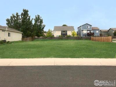 835 Cliffrose Way