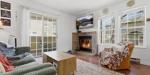 3200 Azalea Drive