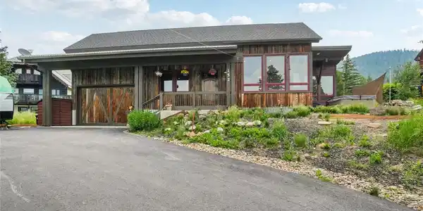 152 Fairview Boulevard