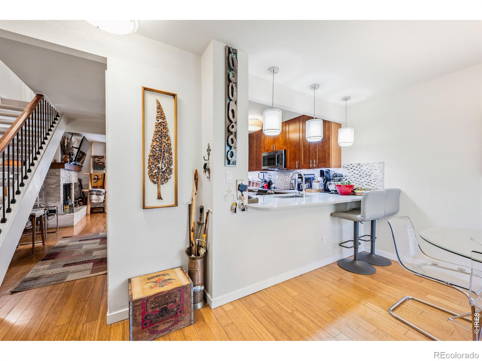 Image 2: View upon entering Unit B Image 2: View upon entering Unit B