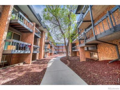 1065 University Avenue