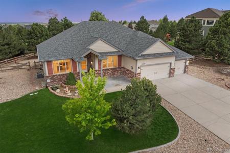 5169 Fairfield Circle