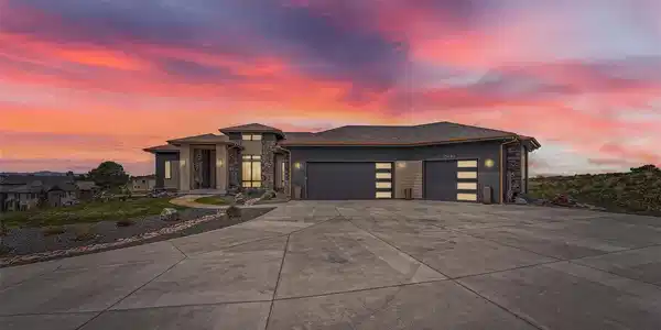 10689 Shadow Pines Road