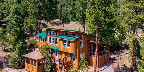33847 Hemlock Lane