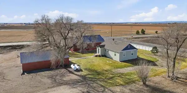 33076 County Road 43