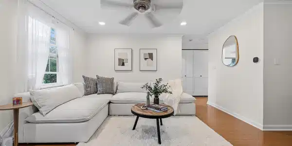 Image 4: Open floorpan with a modern ceiling fan.