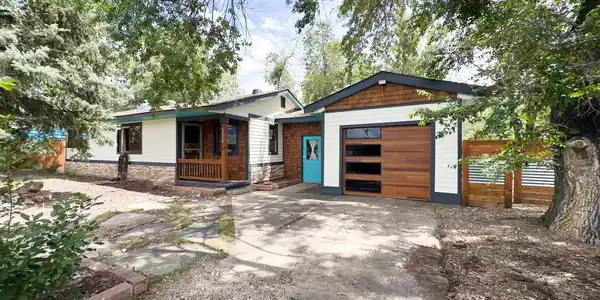 516 S Overland Trail