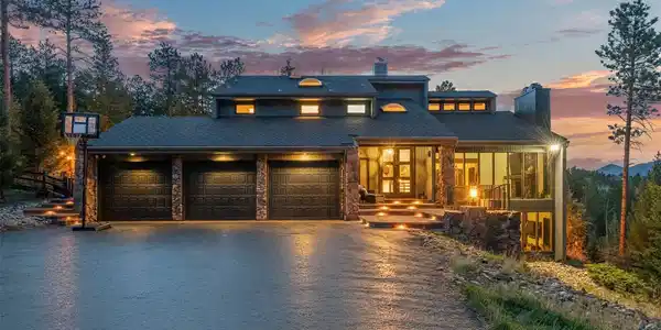 571 Sundown Lane