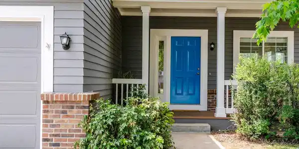 Image 2: Front Entry Image 2: Front Entry