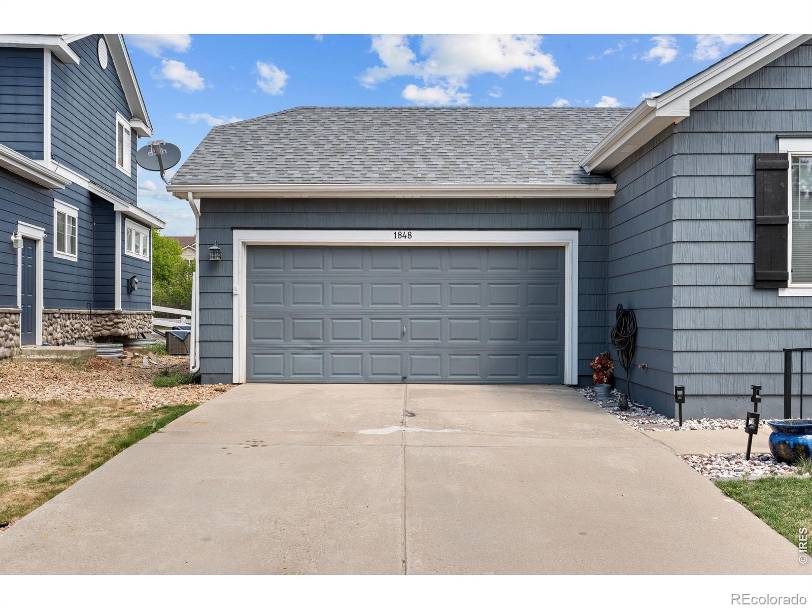 Image 3: Two Car Garage Image 3: Two Car Garage