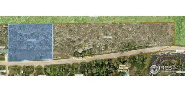 Image 4: Parcels 3932405002 and 3932405001 are side by side and sold together for a total of 4 acres.