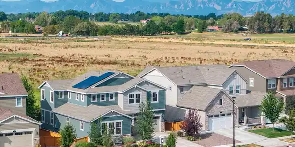 800 Meadowlark Drive