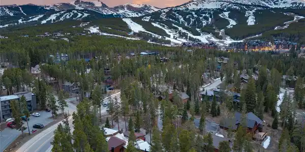 Image 2: Situated just steps away from the ski runs and chairlifts of Peak 8 on the Breckenridge Ski Resort, this condo is a perfect basecamp for mountain adventures. Image 2: Situated just steps away from the ski runs and chairlifts of Peak 8 on the Breckenridge Ski Resort, this condo is a perfect basecamp for mountain adventures.
