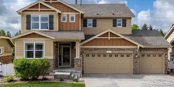 2211 Winding Drive