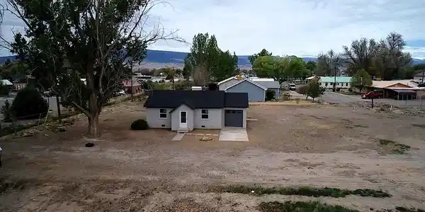 1045 &1055 E 9th