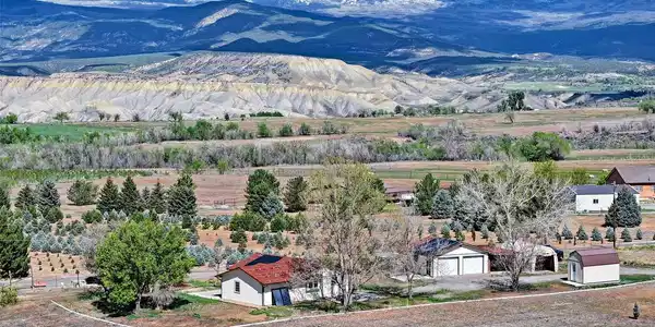 13637 Happy Hollow Road