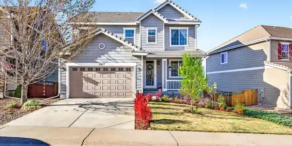 2827 Deerfoot Way
