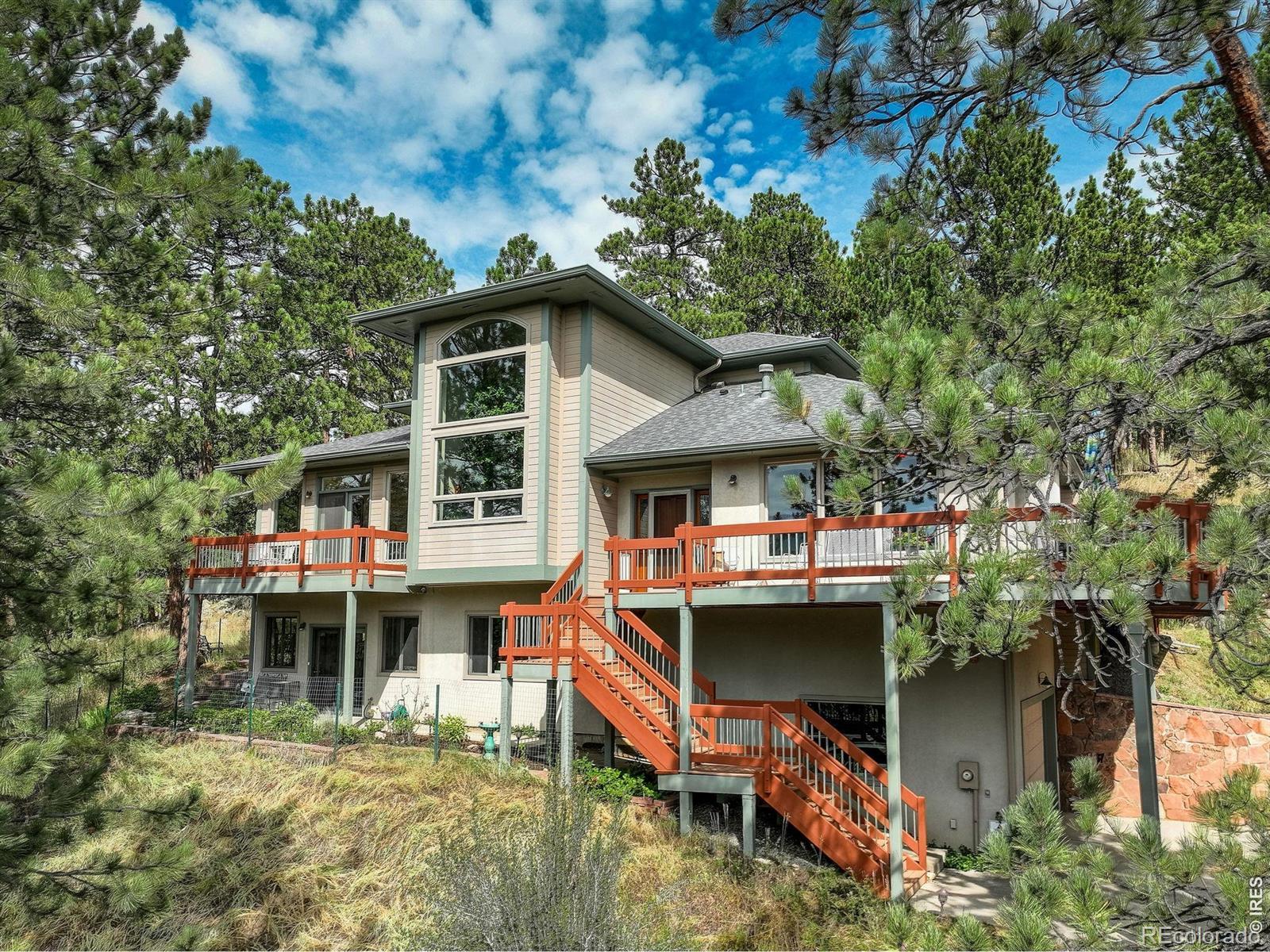 Image 1: Welcome to your private mountain paradise, just 10 minutes from Downtown Boulder Image 1: Welcome to your private mountain paradise, just 10 minutes from Downtown Boulder