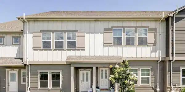 897 Winding Brook Drive
