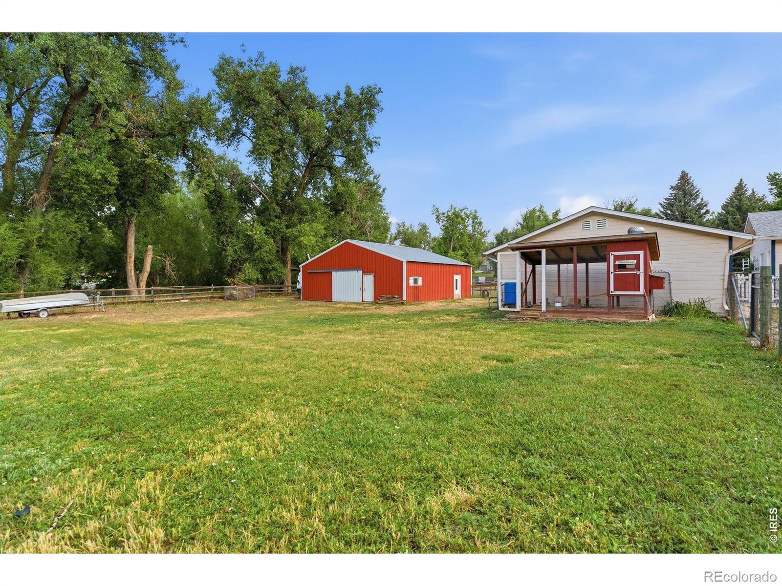 Image 3: Highly desirable West Loveland location!