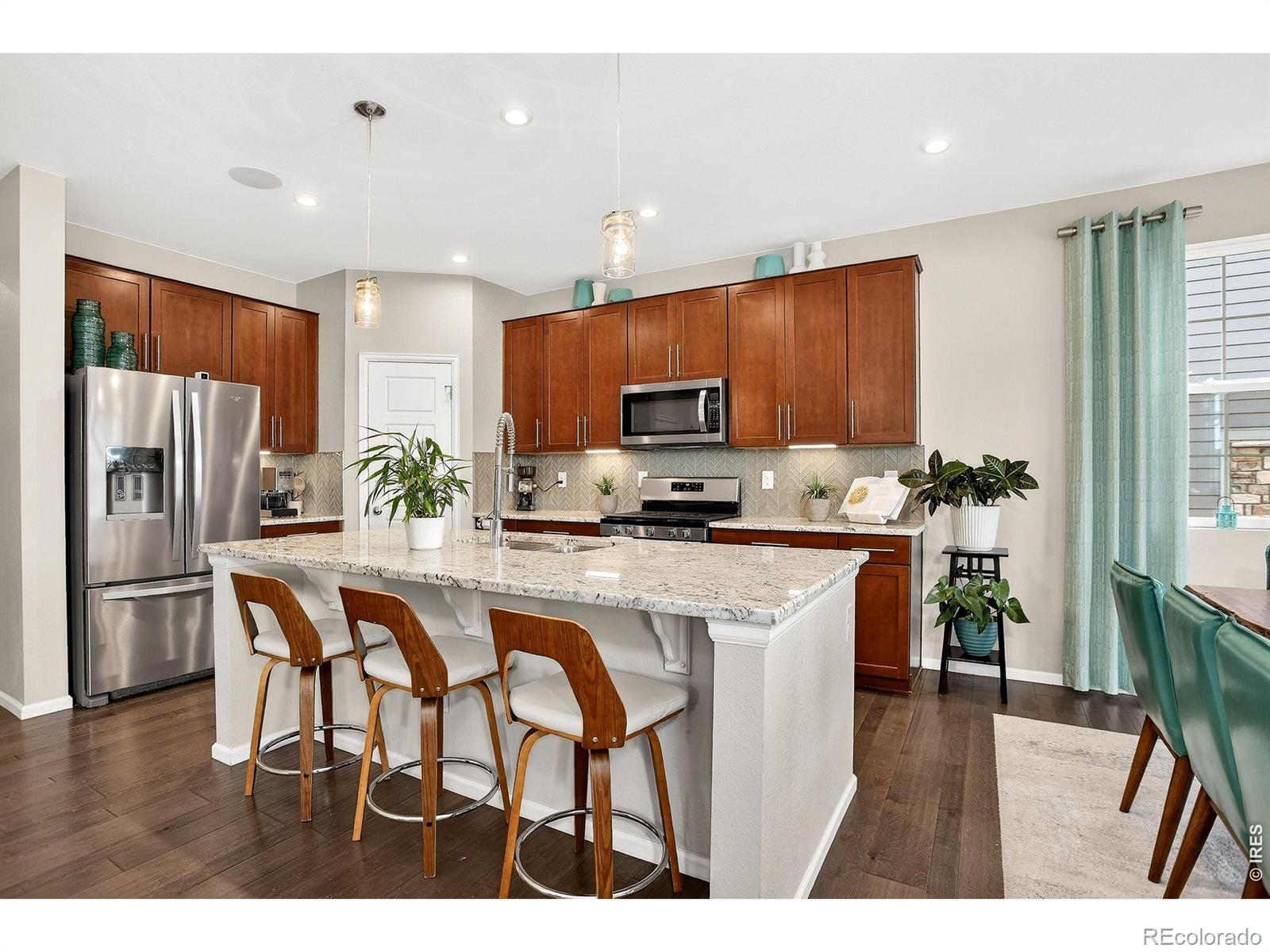 Image 3: Stunning Kitchen! Image 3: Stunning Kitchen!