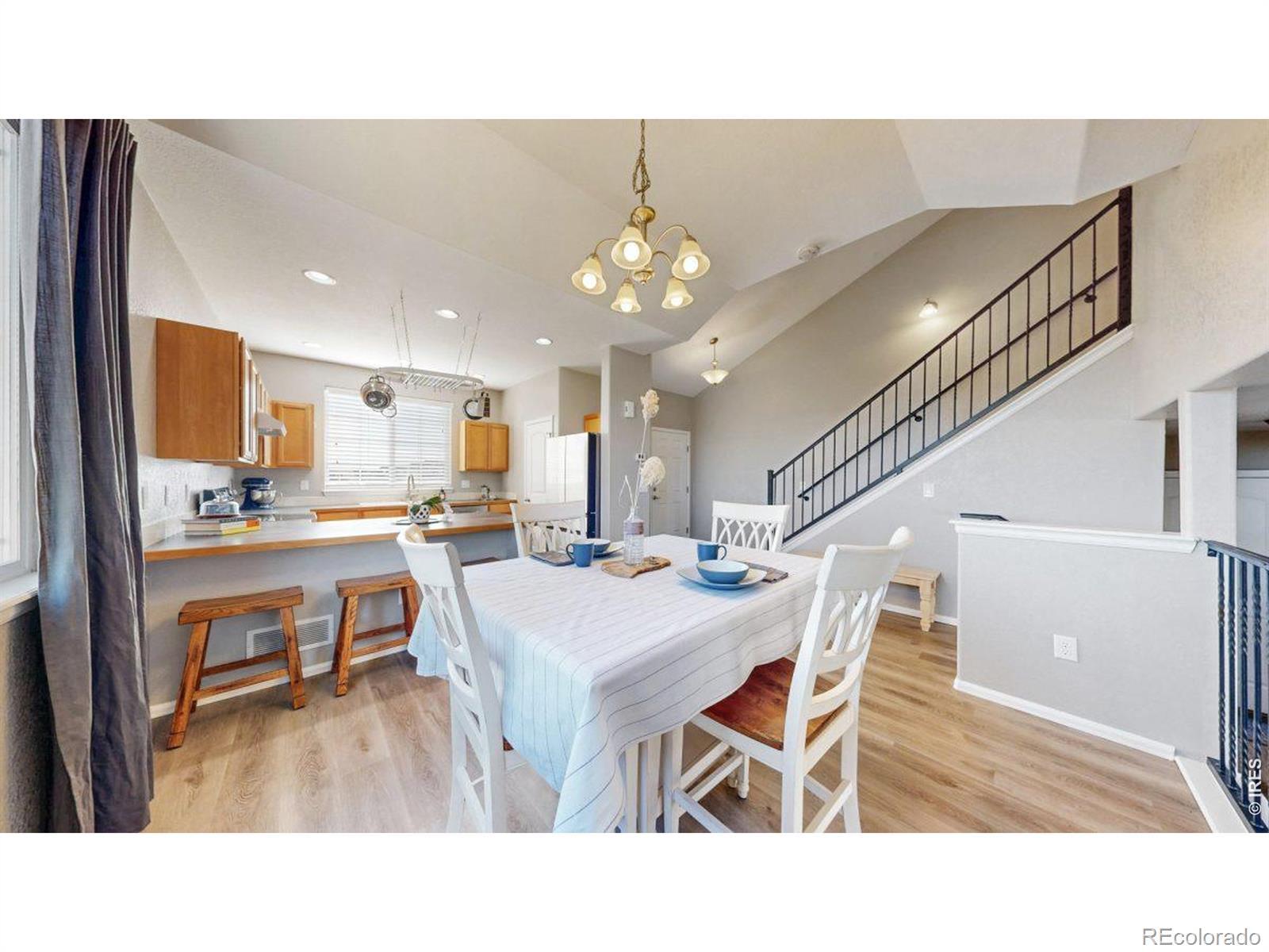 Image 3: Spacious Dining Room Image 3: Spacious Dining Room