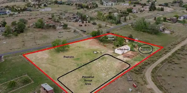 Image 3: Aerial view of the Horse Amenities