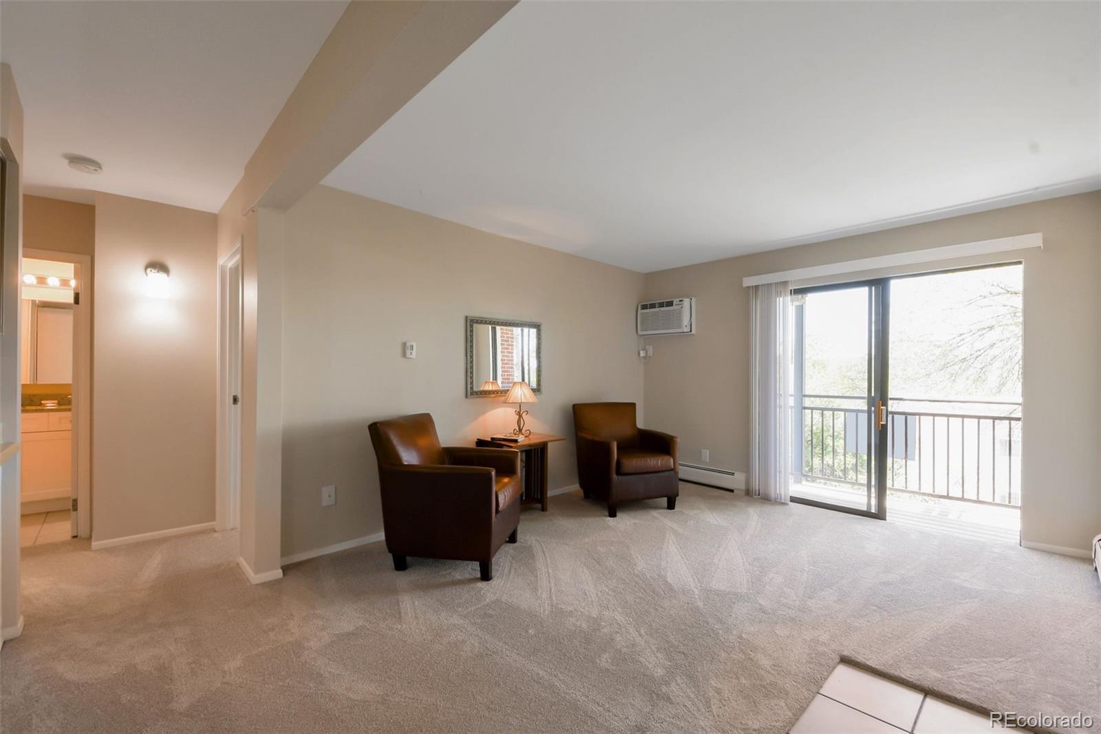 Image 3: Great light from sliding door off of living room Image 3: Great light from sliding door off of living room