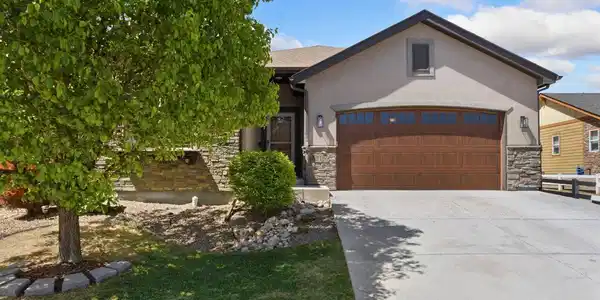 5215 Crabapple Court