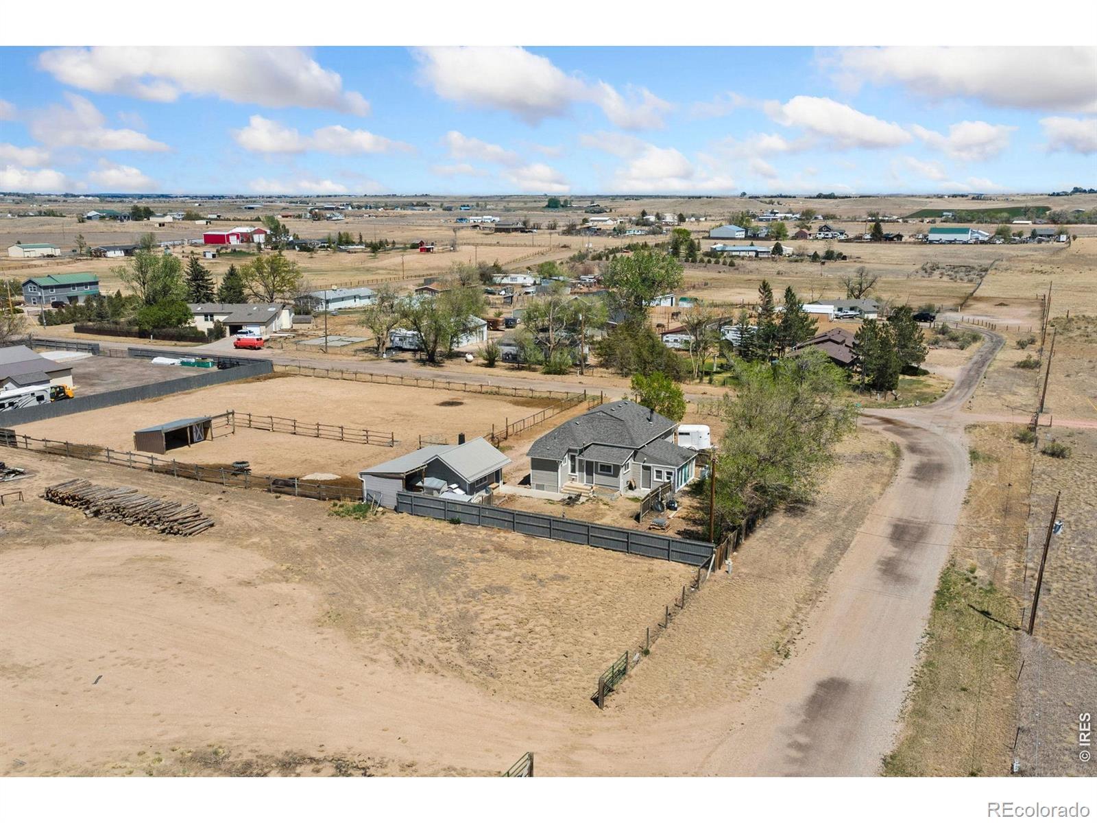 Image 3: Beautiful horse property - Just under 1 acre - Fully fenced, ready for your horse and/or hobby farm Image 3: Beautiful horse property - Just under 1 acre - Fully fenced, ready for your horse and/or hobby farm