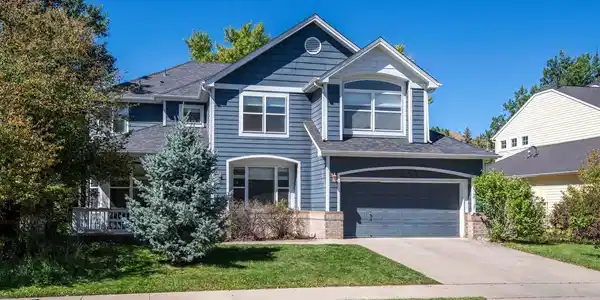 4853 Dakota Boulevard