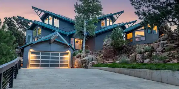 1145 Timber Lane