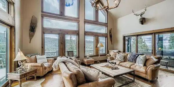 401 Timberline Trail