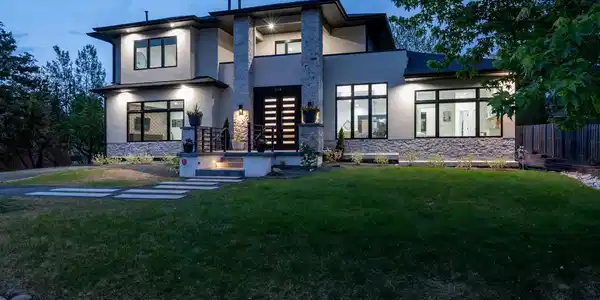1118 Ravenwood Road