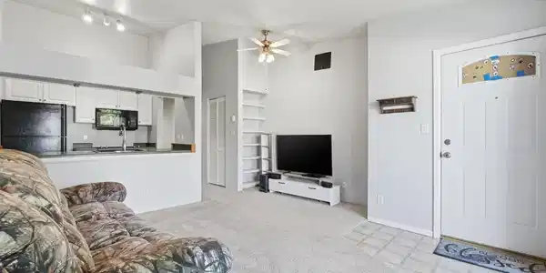 Image 2: Entry and Living Room Image 2: Entry and Living Room