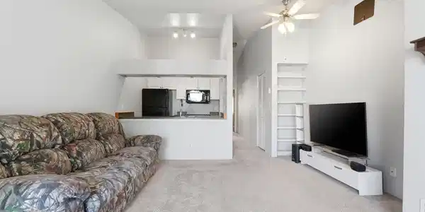 Image 3: Living Room Image 3: Living Room