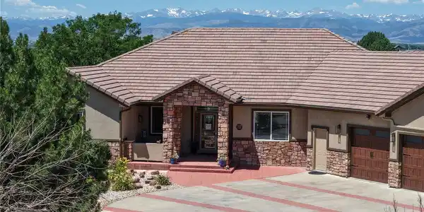 1246 Highland Place