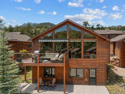 696 Moreau Lane