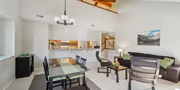 Image 2: Living area to Kitchen