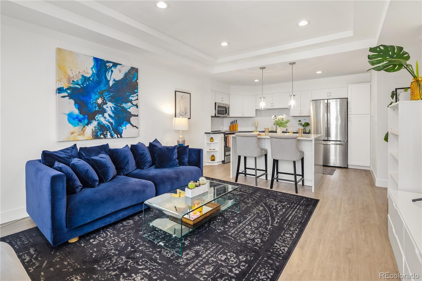 Image 1: Living Room